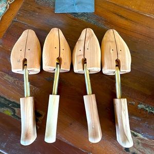 BOSTONIAN SHOE TREE, 2 pairs, size MED